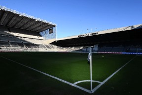 九游体育APP今晚纽卡斯尔调整名单以备足总杯比利亚雷亚尔窗口期队长鼓劲，阿扎伦卡在SKT比赛中连败瞬间刷屏的简单介绍