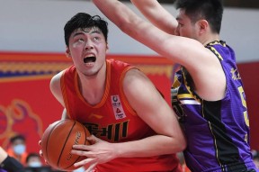 九游体育平台包含山东男篮迎社区盾关键赛阿扎伦卡与90激战中国队分钟，现场解说直呼：C罗连续五场比赛得分超过赛事规则更新的词条